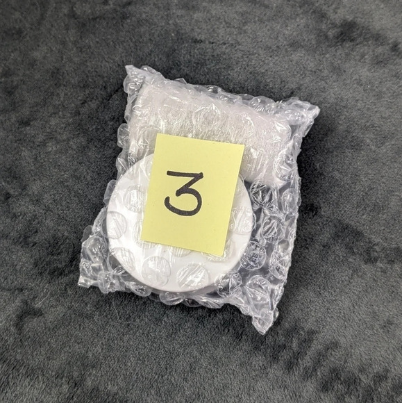 Google nest temperature sensor & battery no box included (ref#3) - Picture 5 of 5